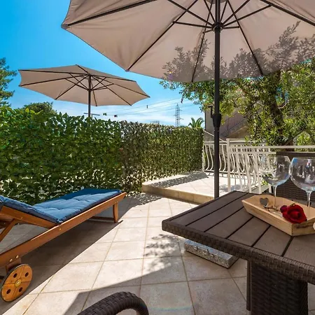 Adria بيت ضيافة تْسافتات