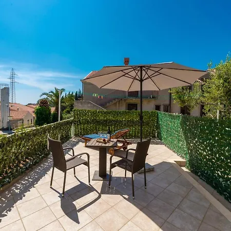 Adria Guest house 3*